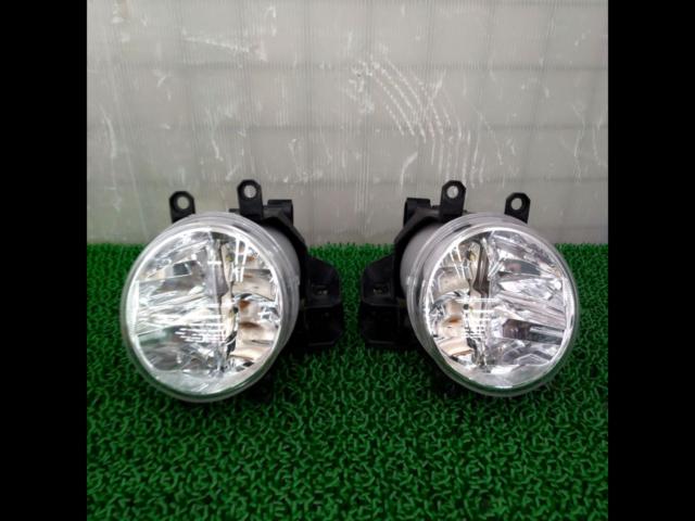 Toyota genuine
Fog lens
KOITO
30-413