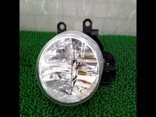 Toyota genuine
Fog lens
KOITO
30-413