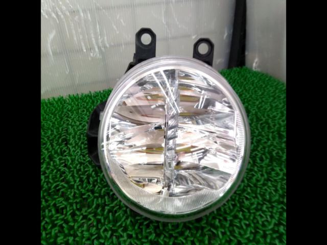 Toyota genuine
Fog lens
KOITO
30-413