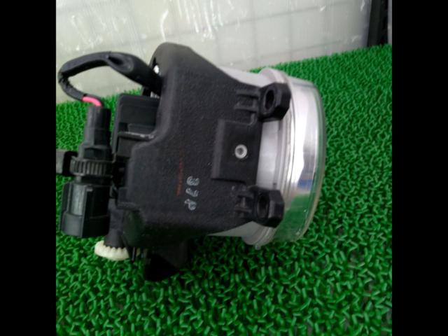 Toyota genuine
Fog lens
KOITO
30-413