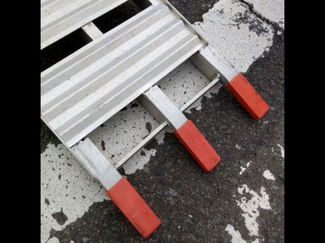 Astro Products
Aluminum ladder
AP071117