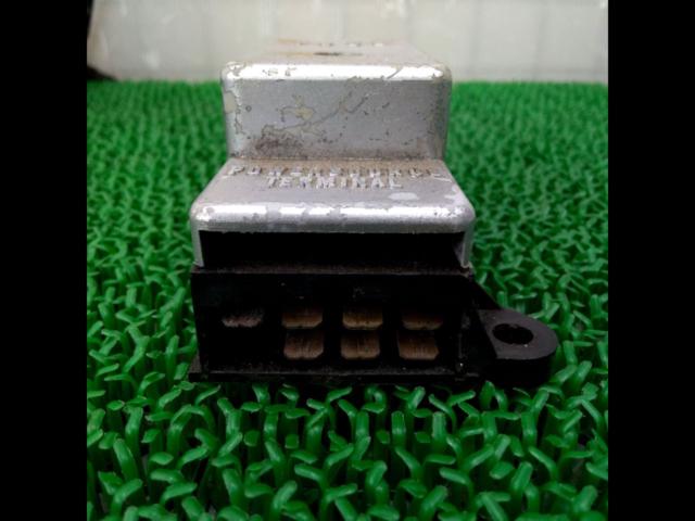 SUZUKI
Fuse box for GSX400S/GK77A