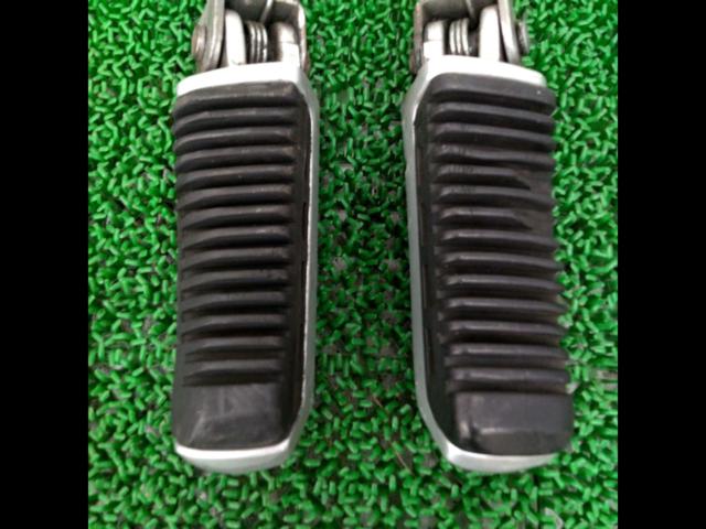 SUZUKI
GSX400S/GK77A
Katana
Genuine step