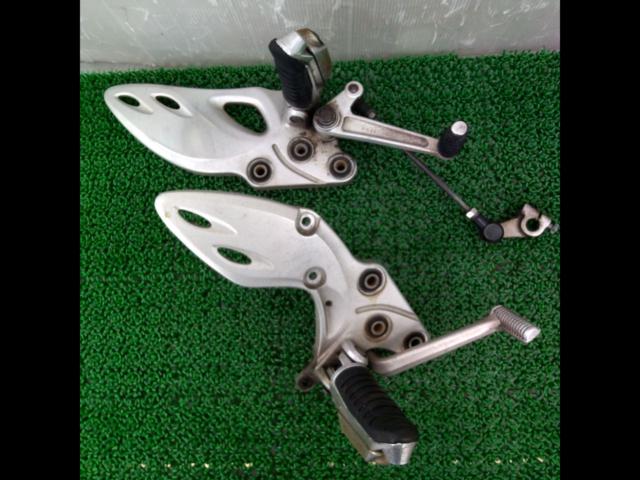 SUZUKI
GSX1300R
Peregrine falcon
Genuine step