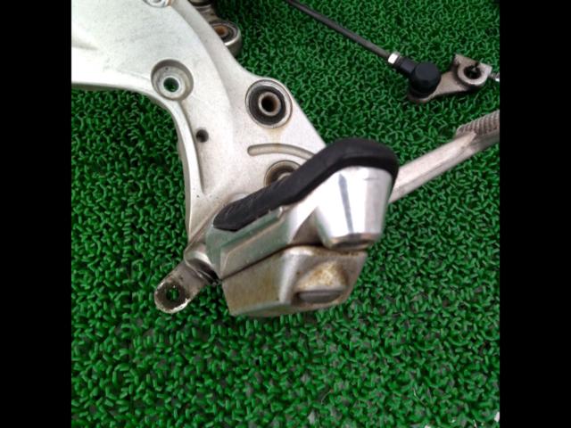 SUZUKI
GSX1300R
Peregrine falcon
Genuine step