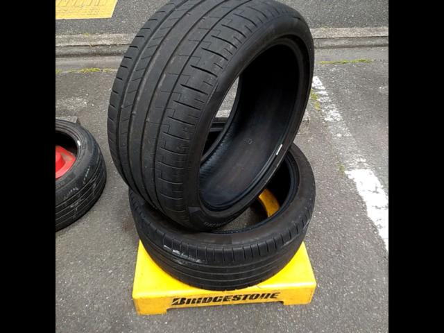 PIRELLI
P
ZERO