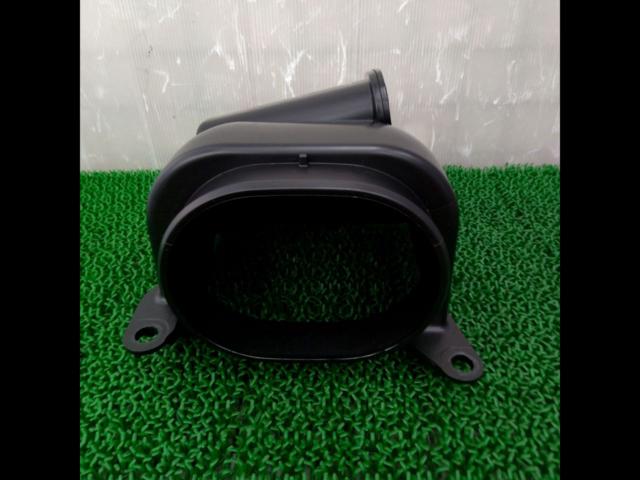 HONDA genuine
Rubber air intake joint