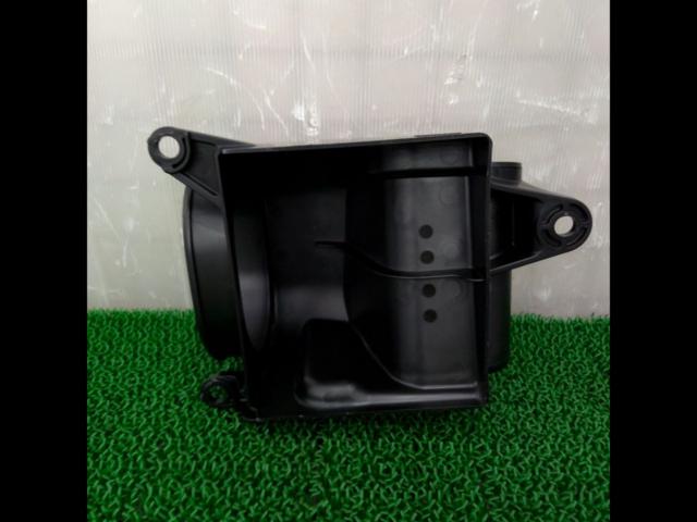 HONDA genuine
Rubber air intake joint