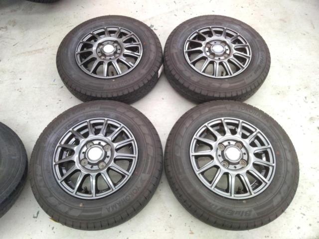 weds
VELVA
+
YOKOHAMA
BluEarth-Van
RY55