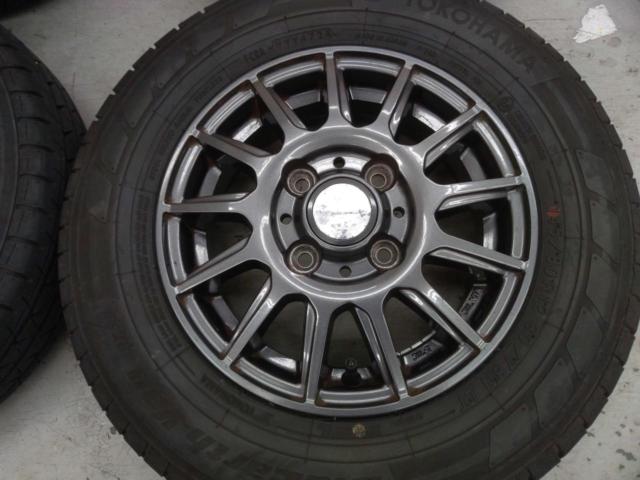 weds
VELVA
+
YOKOHAMA
BluEarth-Van
RY55