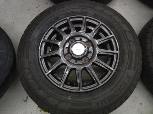 weds
VELVA
+
YOKOHAMA
BluEarth-Van
RY55