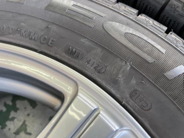 YFC
MILLOUS
RE + KENDA
KR36