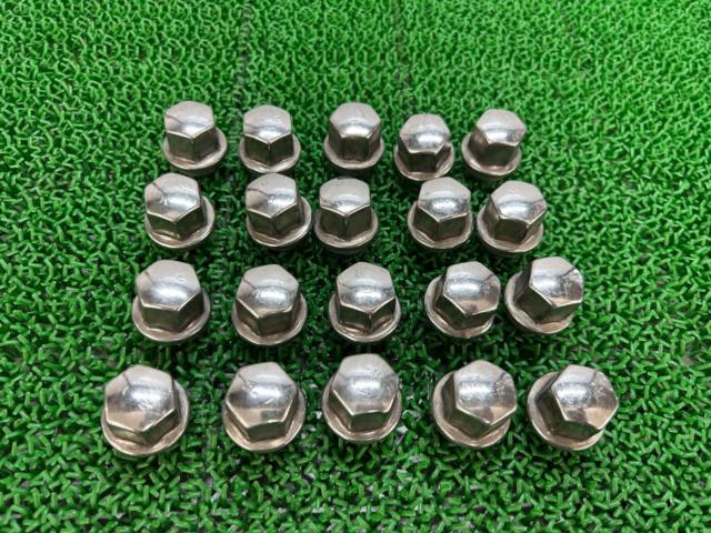 M14/P1.5 Chrysler
Genuine wheel nut 20 pieces set