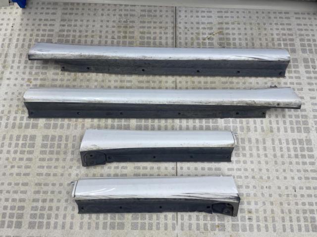 【アリスト/JZS16】TOYOTA  純正サイドステップ