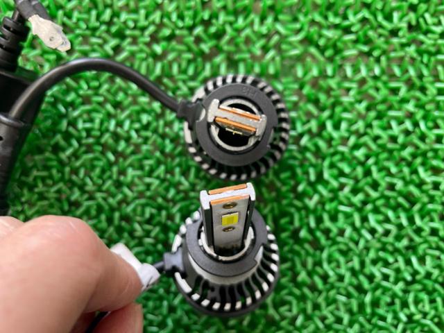 【H3/ホワイト】メーカー不明 LEDバルブ