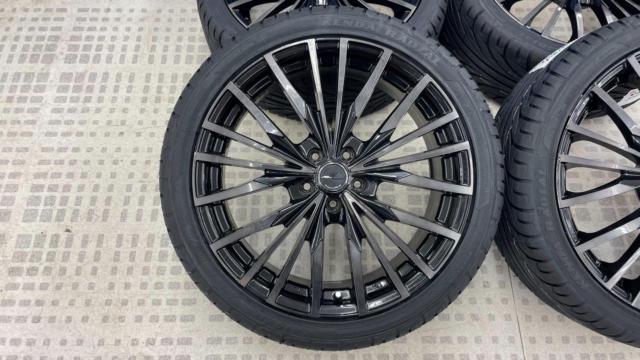 【プリウス等♪新品タイヤ付き♪】AXEL REDIRE   + KENDA KR20 225/40R18 92H