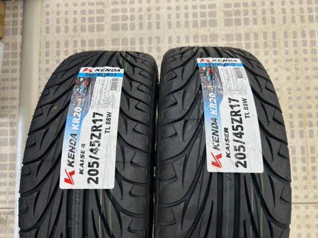 WORK(ワーク) EMOTION(エモーション) CR kiwami (4HOLE)  + KENDA(ケンダ) KR20 205/45ZR17 88W(205/45R17)