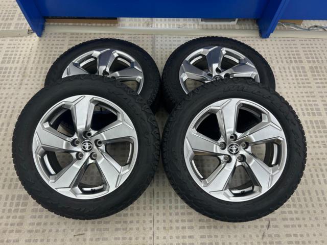 TOYOTA with off-road package and tires
RAV4
G grade early period original wheel
+
FALKEN
WILDPEAK
A / T
TRAIL
01A