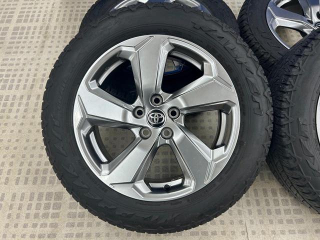 TOYOTA with off-road package and tires
RAV4
G grade early period original wheel
+
FALKEN
WILDPEAK
A / T
TRAIL
01A