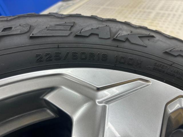 TOYOTA with off-road package and tires
RAV4
G grade early period original wheel
+
FALKEN
WILDPEAK
A / T
TRAIL
01A