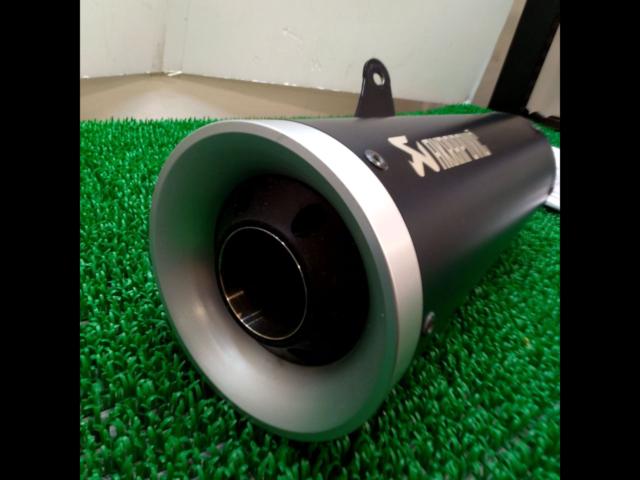 AKRAPOVIC
Silencer
Z900RS (2BL-ZR900)