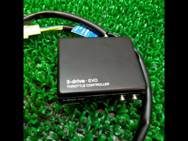 PIVOT
Throttle controller
3-DRIVE
EVO
3DE