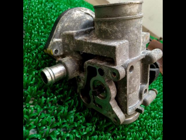 Wakeari
Model unknown
Throttle body