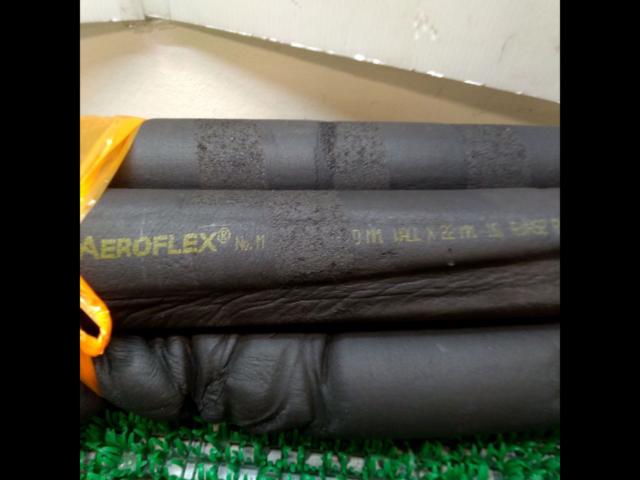 Toyota
Hiace 200
Indoor career