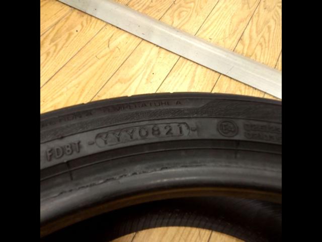 YOKOHAMA
ADVAN
dB
V552
※ 1 This only