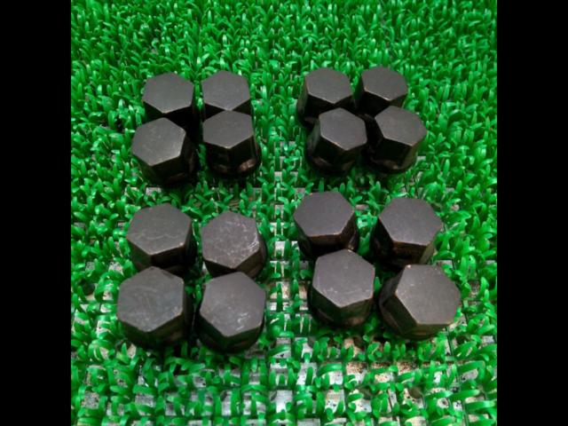 Black Hex Tapered Nuts
12x1.25
19 HEX