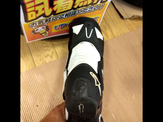 Size: 26cm Alpinestars
SMX-6
V2
Riding boots