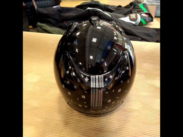 57
~
58cm Arai
XD
Glass Black