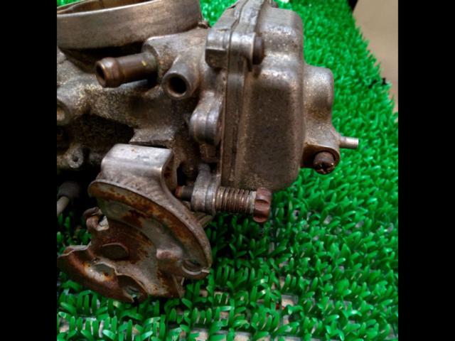 Genuine carburetor SR400
Removed from the 1994 model.