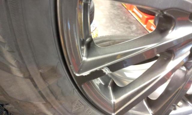 BRIDGESTONE BALMINUM A12 + BRIDGESTONE BLIZZAK VRX3