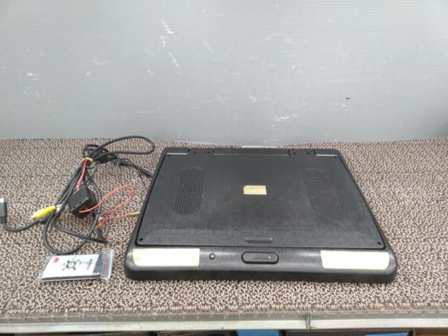 Unknown Manufacturer
15.4 inches flip down monitor