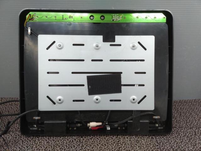 Unknown Manufacturer
15.4 inches flip down monitor