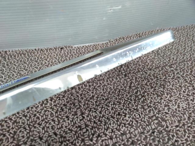 DAIHATSU
Genuine number frame