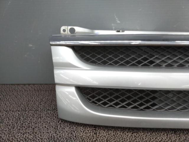 SUZUKI 純正フロントグリル