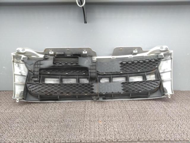 SUZUKI 純正フロントグリル