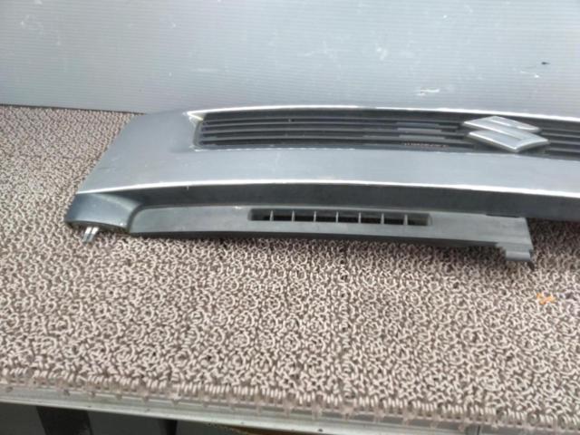 SUZUKI 純正フロントグリル