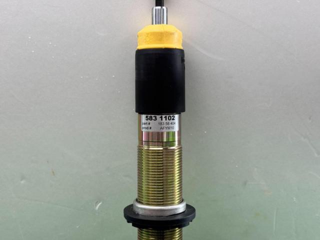 KW  ST SUSPENSION XTA ネジ式車高調 【GR86 ZN8】