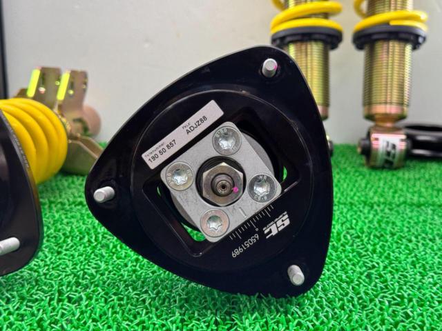 KW  ST SUSPENSION XTA ネジ式車高調 【GR86 ZN8】