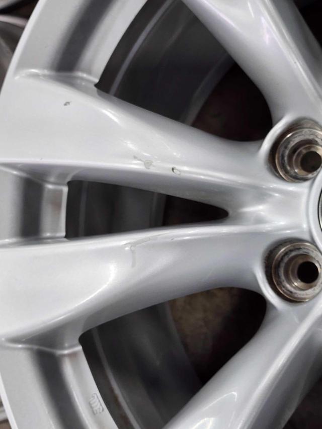 日産純正 フーガ/Y51 前期純正ホイール