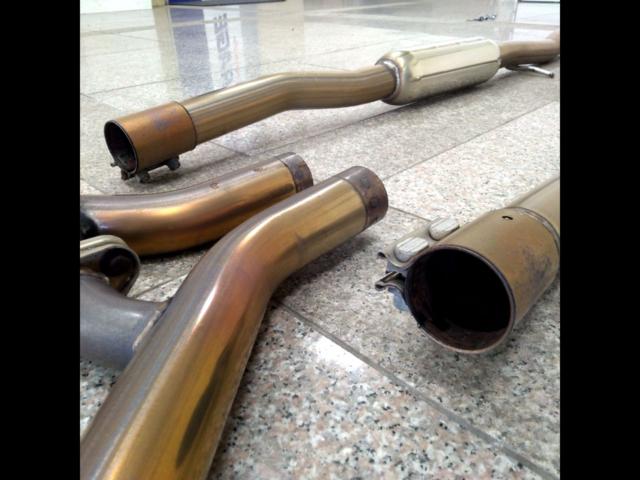 HKS Super Turbo Muffler 【スカイライン400R/V37】