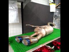 GANADOR
Right double muffler
RV5/Vezel