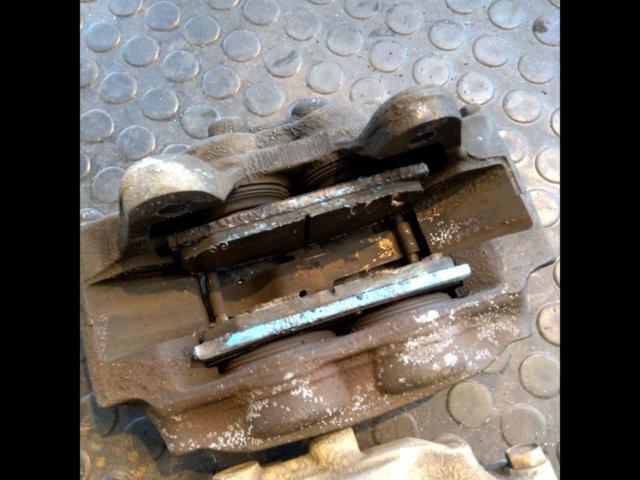 Nissan genuine
Front caliper SILVIA
S15
SR20DET]