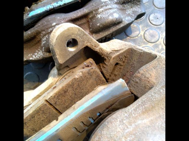 Nissan genuine
Front caliper SILVIA
S15
SR20DET]