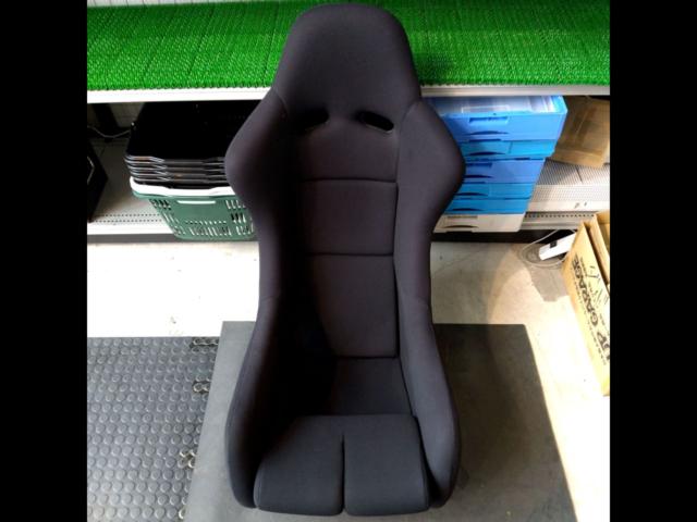 NANIWAYA Full Bucket Seat
LS
List price: 33,880 yen