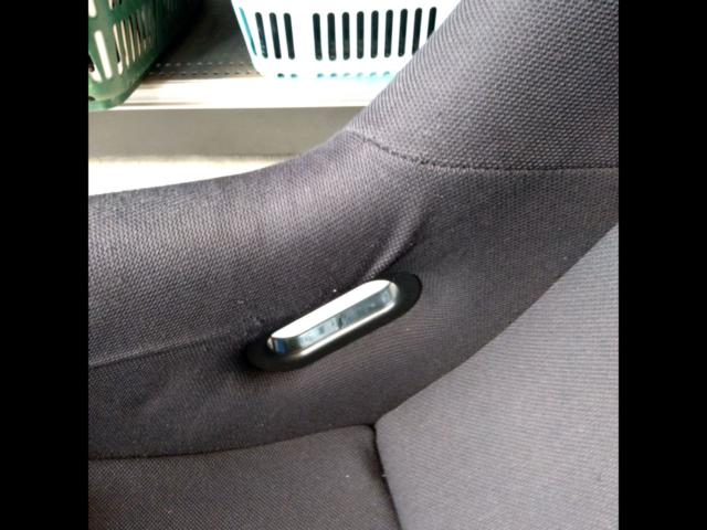 NANIWAYA Full Bucket Seat
LS
List price: 33,880 yen