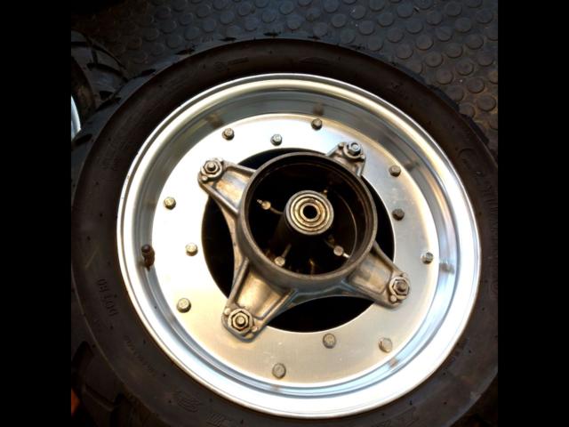 Unknown Manufacturer
Aluminum
Front and rear wheel
Set Ape/50/ASC16